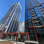 Towarowa Towers Lägenhet