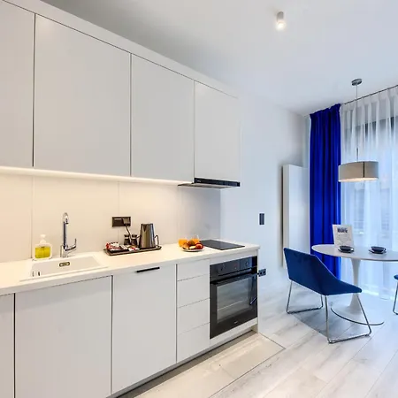Towarowa Towers Apartment Warschau