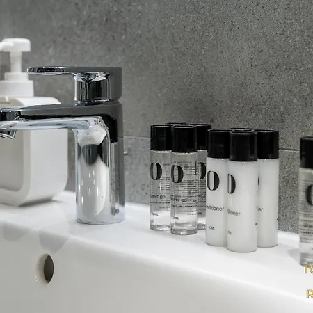 Towarowa Towers アパート ワルシャワ