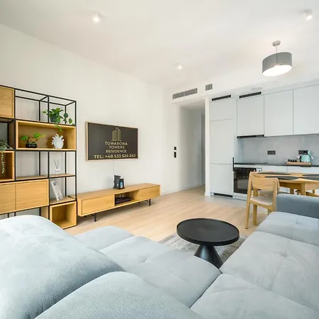 Towarowa Towers * ワルシャワ