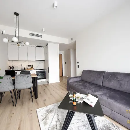 Towarowa Towers ワルシャワ