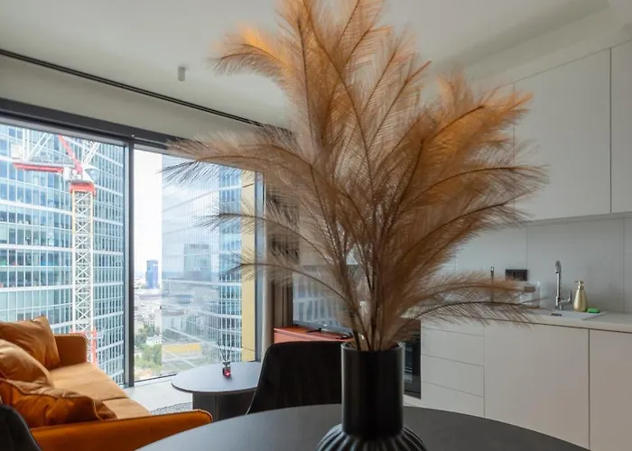 Towarowa Towers Apartment