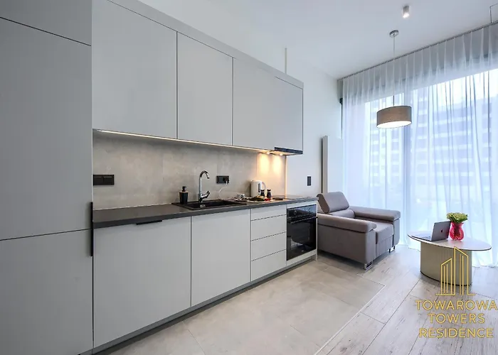 Towarowa Towers Apartment