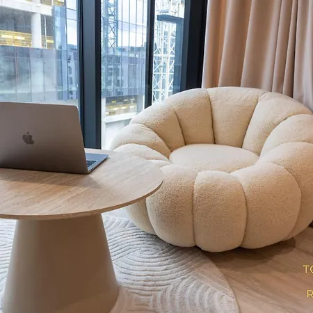 Towarowa Towers * 华沙